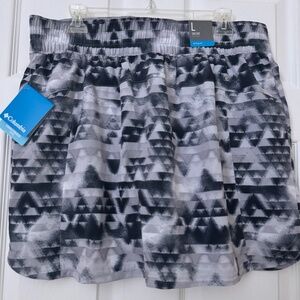 Columbia Skort - Black / grey  size L. NWT